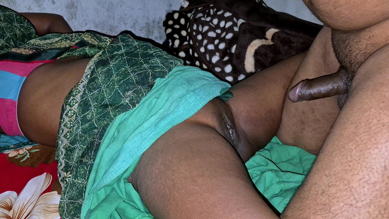 ExcitedWomen: インドのデシ女性と欲求不満な夫との一夜のスタンドナイト