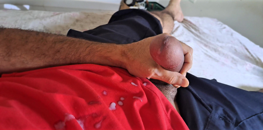snappyblindfold3: Ik Pau Moreno werd 's ochtends geil en besloot zich af...