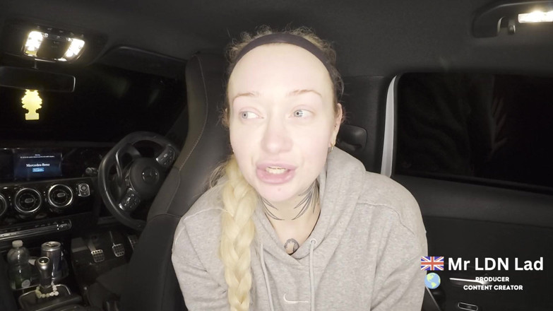 Mr LDN Lad: Apasionada Mamada En El Coche - Sophia May Entrevista Con Chica...