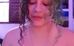 Meridda- Perv Girl Masturbating and Cum During a Live