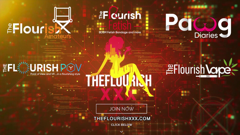 The Flourish XXX: Khloe Amora viene fistata e annaffiata da sola