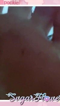 Pov: Bạn tôn thờ và xuất tinh trên đôi chân hôi thối của tôi