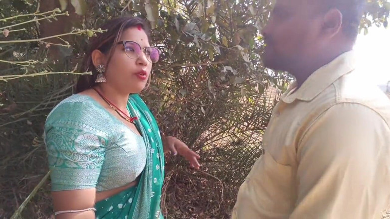 Sona bhabhi: Bengali Sexy Village Wife Chitting Her Husband and Meet Her...