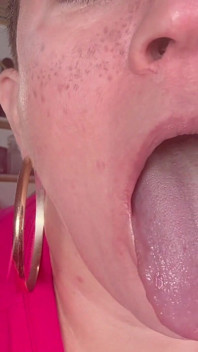 Face and Mouth Tour with Nose Play