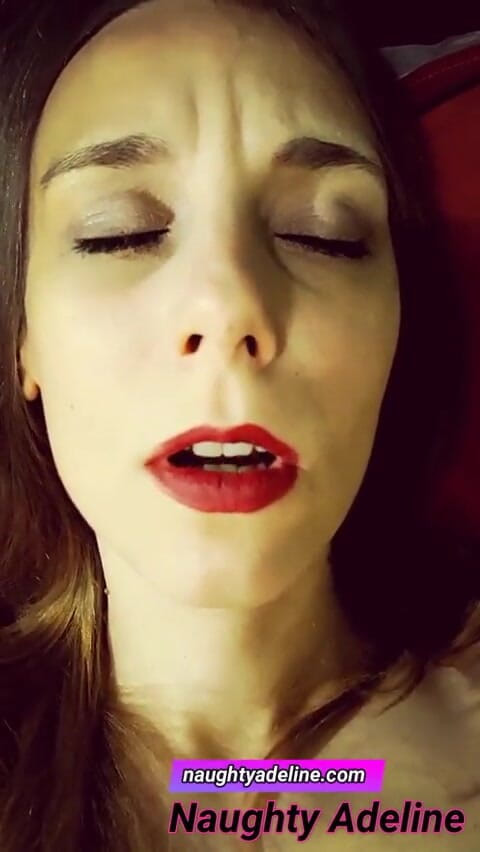 Naughty Adeline: spust w mojej cipce!
