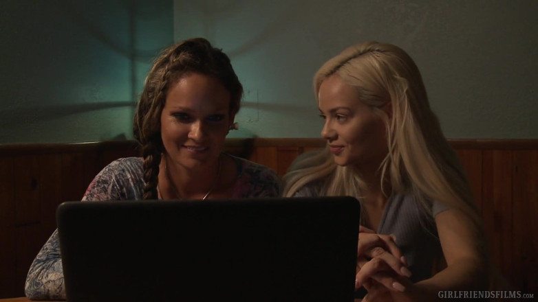 Girlfriends Films: Prinzzess menyerah pada rayuan Angela White