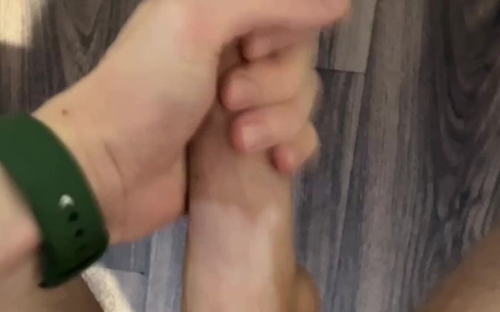 Johnny69227: 18yo Hot Twink Masturbation with Intense Moans - Huge Cumshot!