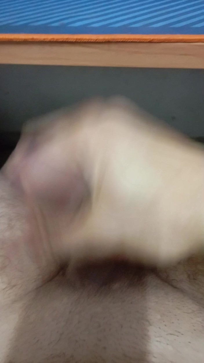 A large Portuguese dick: Ho schizzato dappertutto