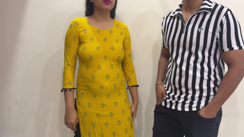 Hornycouple149: Cylinder De Do Bhaiya Pls- Indian Neighbour's Hot Wife Fucked...