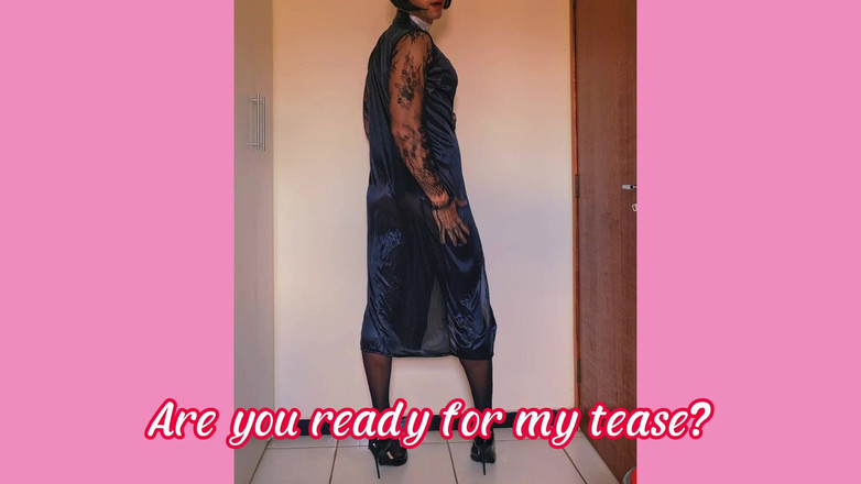 Milady Silvia Helena: Femboy deslumbrante e sexy em cetim preto, lingerie e scarpin....