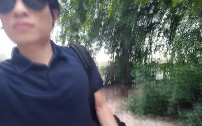 Jon Arteen: Bu Asyalı eşcinsel ibne herkesin önünde yürürken götüne bir şey sokuyor ve...