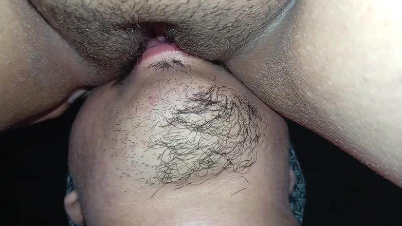 Stepmom_with_big_tits: Дивовижно я займаюся сексом зі своєю мачухою в положенні на четвереньках, і вона дуже сильно стогне.
