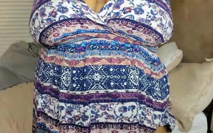 Josie4yourpleasure: Ebony BBW's pussy stream