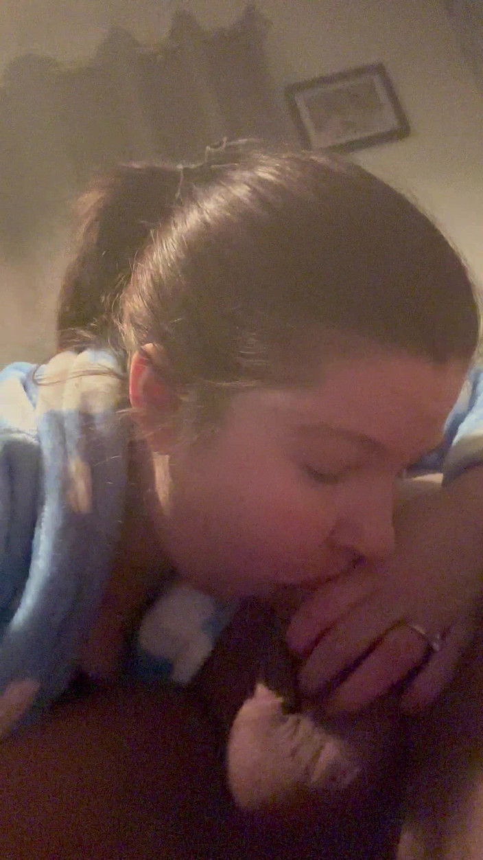 Teamfreeki: Menghisap zakar teman lelaki