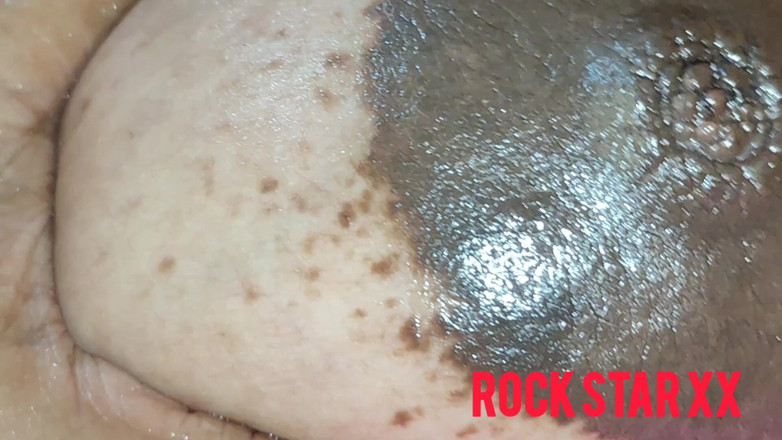 Rack star XX: Desi Tamil House Wife Big Boobs Oil Massage