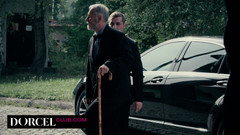 Dorcel Club: Alexis Crystal Pod řádem staršího muže