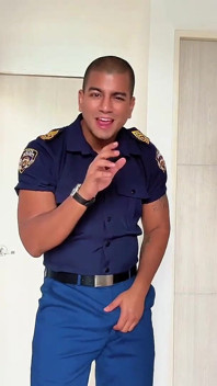 Fantasi Tersuai: polis menarik awak, membuat submisif saya merayu untuk belas kasihan