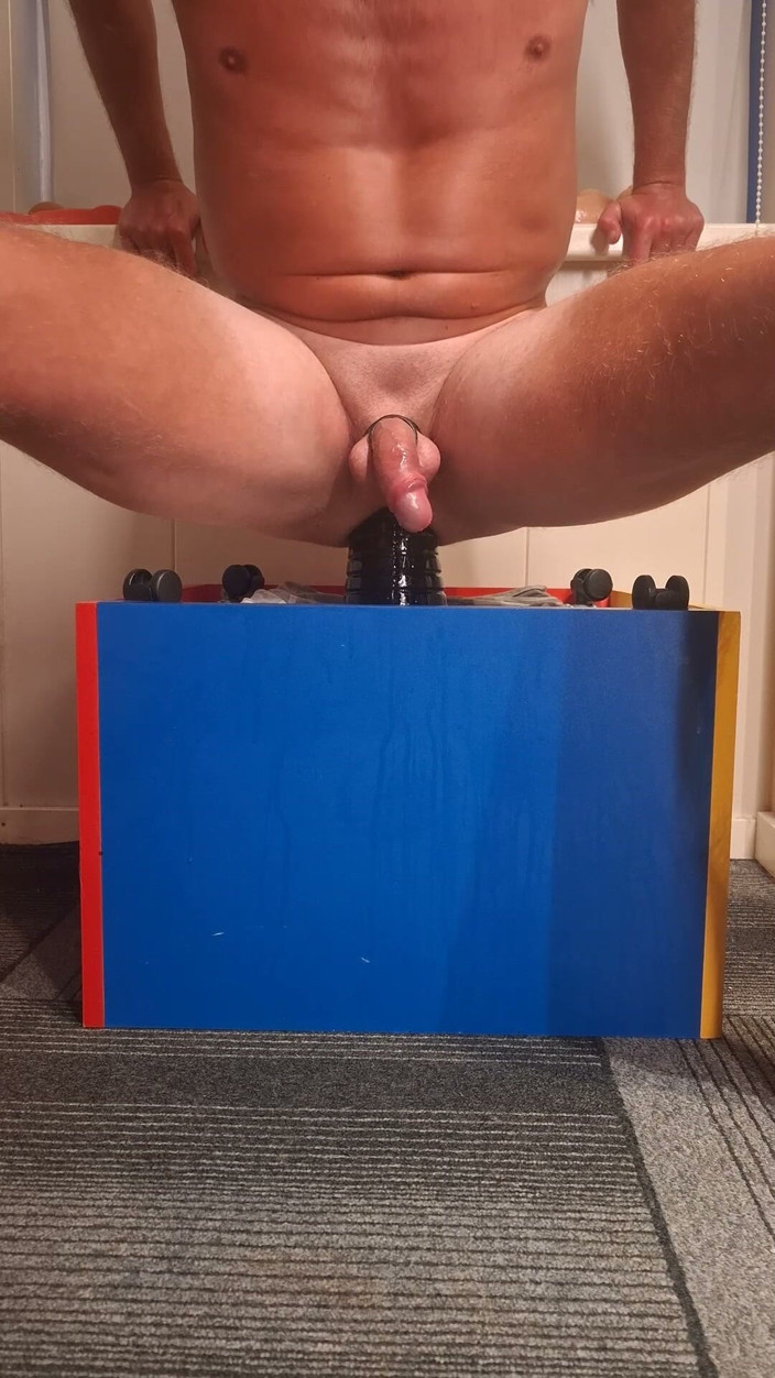 NoFace Twink X: Hot Twink Anal Stretching with Huge Dildo