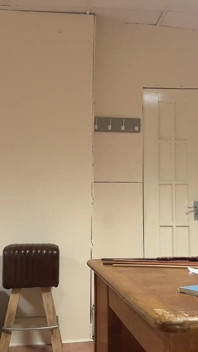 L'ora del legamento e dell'angolo per la studentessa sfacciata Alisha
