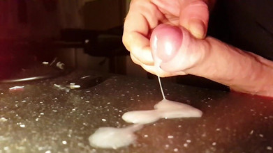 Go4coxxx: Ejaculare în prim plan cu mișcare lentă 2