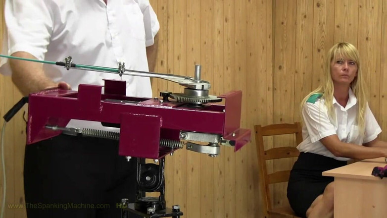 The Spanking Machine: Candy6 スパンキングマシン - お尻の鞭打ち