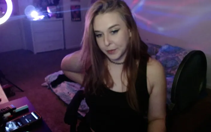 Alli Anderson: Smoke with Me