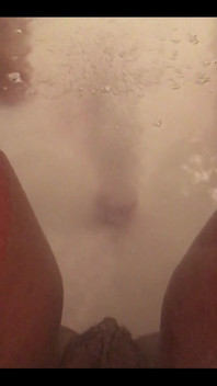 When You Feel Like Making a Bath Bomb Video, but the Pussy Steals the Show