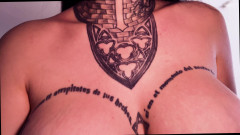 Miss Alessa Milano: La ragazza tatuata lo prende in profondità - pov, vibrante & selvaggio