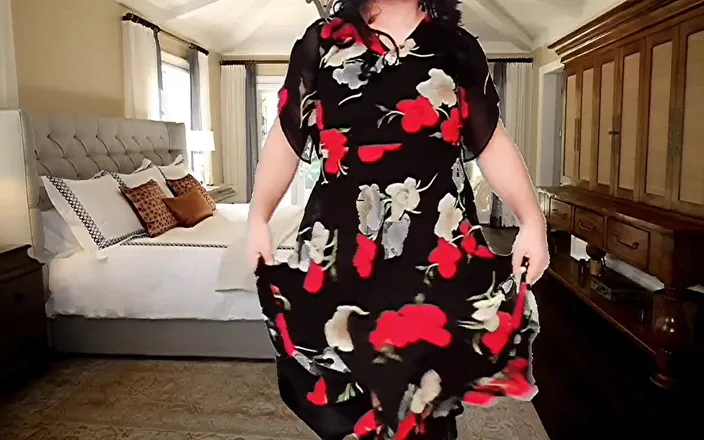 Kitty_Cross: Sexy Dancer Ladyboy Cheating at Stepmom's Room with Her Dresses
