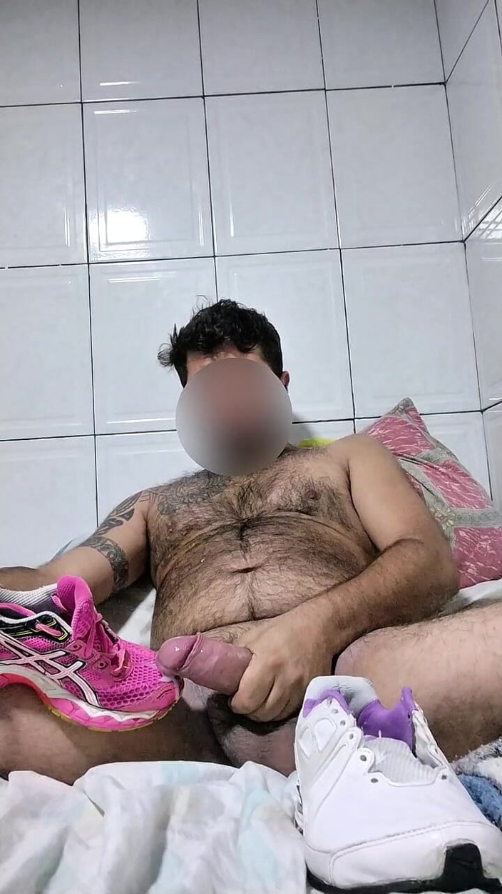 Sneakerfetish_BR: Furioasă Fetich