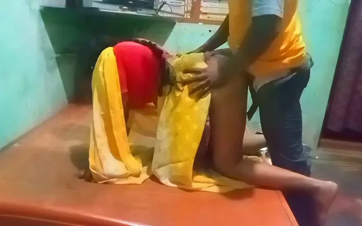 Priyanka314: Tamil Aunty Doggy Style Sex Video