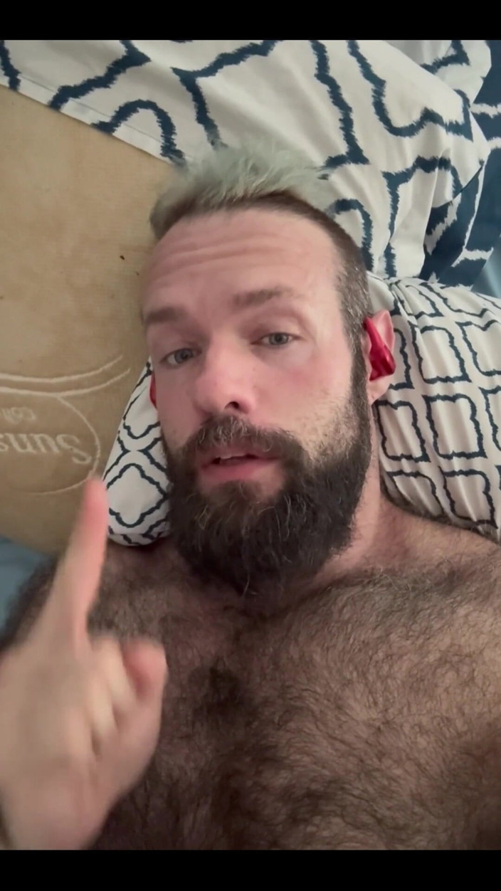 BeefyCanuck: Hej! Aktualizace kanálu pro měsíc hrdosti!