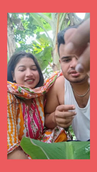 Desi pár hudební video
