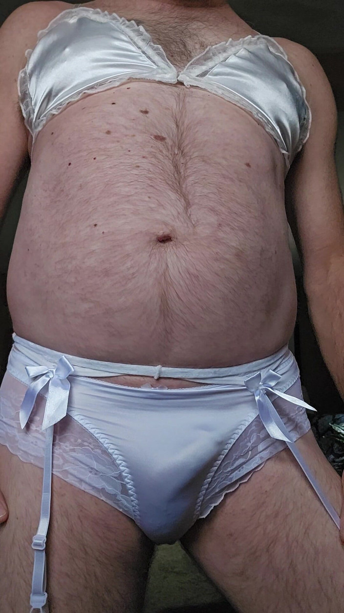 Fantasies in Lingerie: Beyaz sutyen ve külot takımım