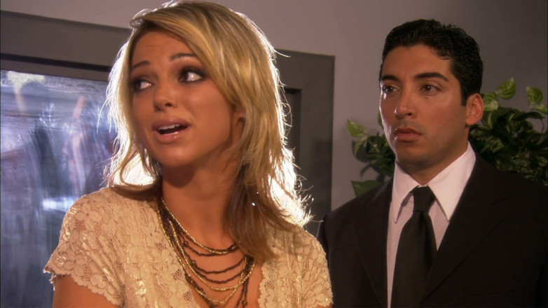 Pink Kitty: Jessie Summers, bombasse à gros nichons, se fait baiser sous la...