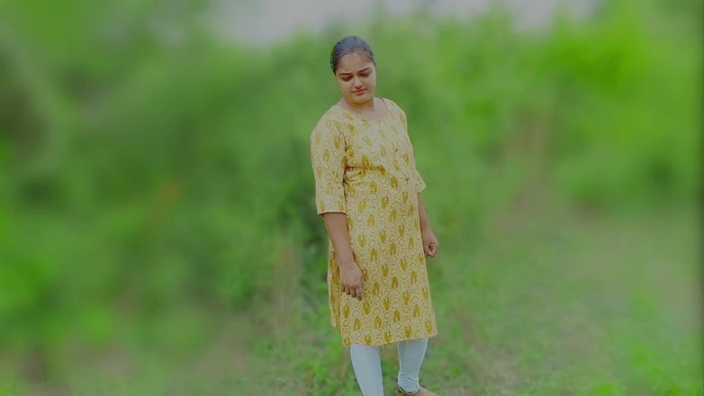 Your_aisha: Video seks awek desi kampung yang cantik buat kali pertama...