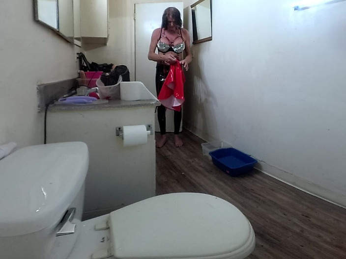 Lizzy Yum VR: Lizzy Yum August 2024 Dressing Behind the Scene Ready for Tgirl...