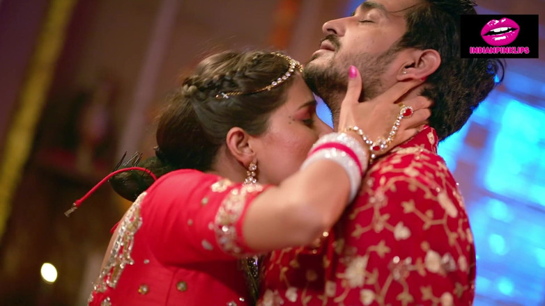 Indianpinklips: Bhabhi desi Mala bermain permainan seks kad, video hindi penuh
