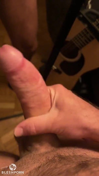 Jerking That Big Morning Wood Boner