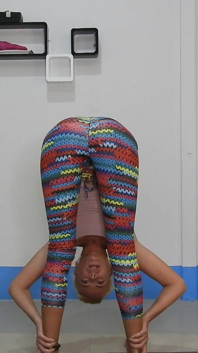 Do You Lke Yoga Girls? and Yoga Pants Ass?