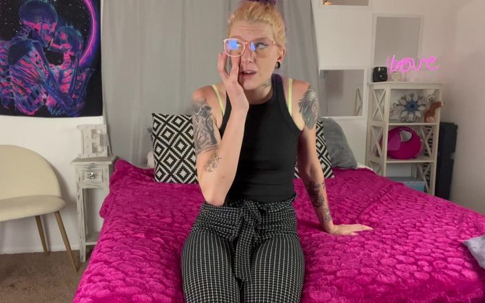 Miss Ellie Roleplay: Aldrig har jag någonsin
