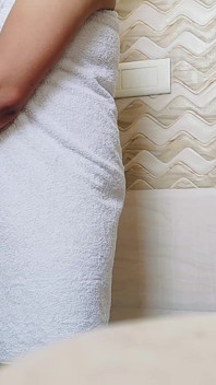 Gadis India lagi asik mandi sambil ngomong jorok sambil mengerang
