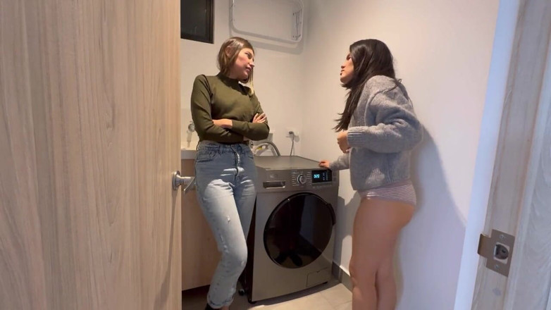 scarlettandc: Моя колега перетворює мене на лесбіянку в своїй пральні