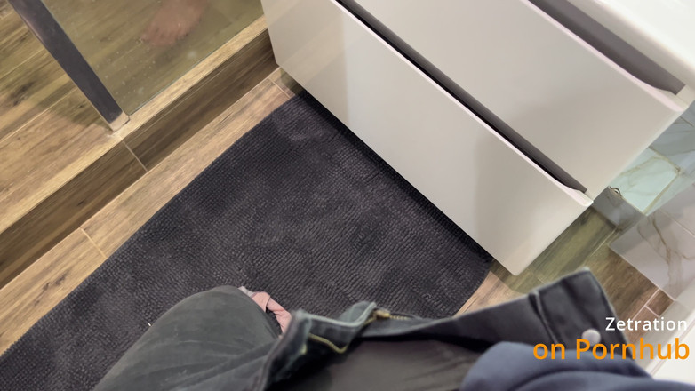 Zetration: J’ai embauché une fille de ménage, elle m’a surpris sous...