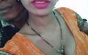 Nasty Chili: 인도 소녀 누드 비디오에서 애인에게 따먹히는 핫한 창녀