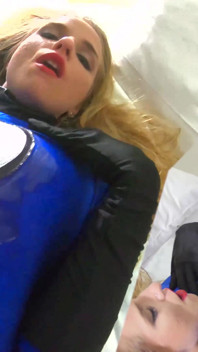 Sofi Goldfinger în muie fantastică zentai