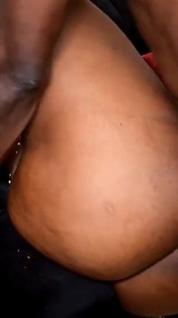 Omg! Ze neukt zo goed dat ze me gewoon hard heeft en ik neuk haar dikke kont