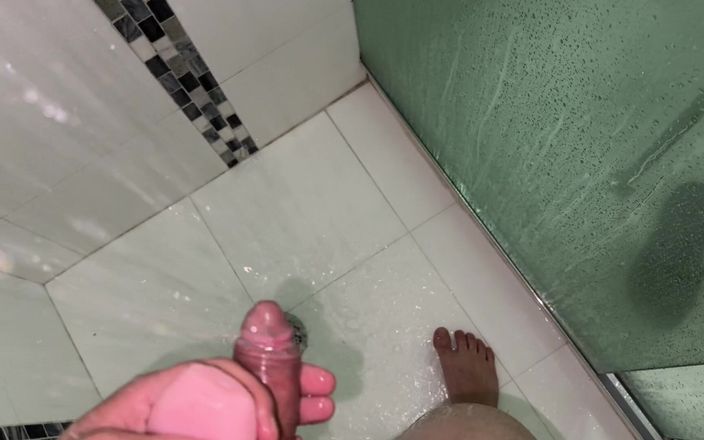 Milf latina n destefi: Stepcousin and if We Fuck in the Shower
