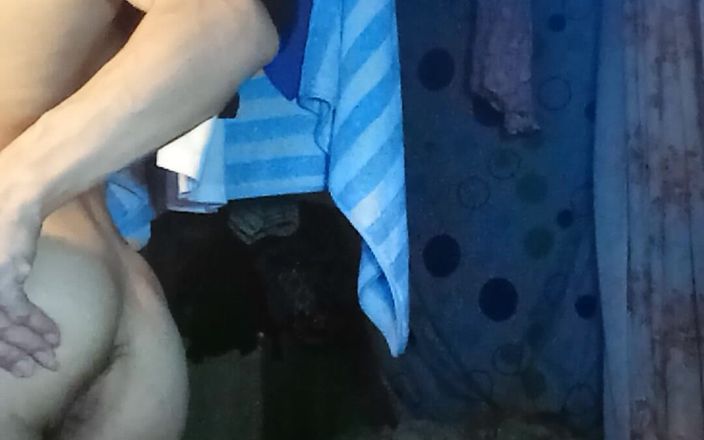 Reynaldo6: Královna obscénnosti je stále tady uvnitř