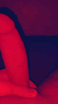 Můj učitel mě na Instagramu požádal o nahé fotky